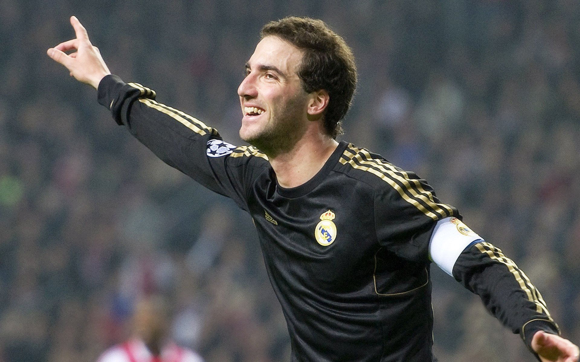 足球比赛中的防守艺术